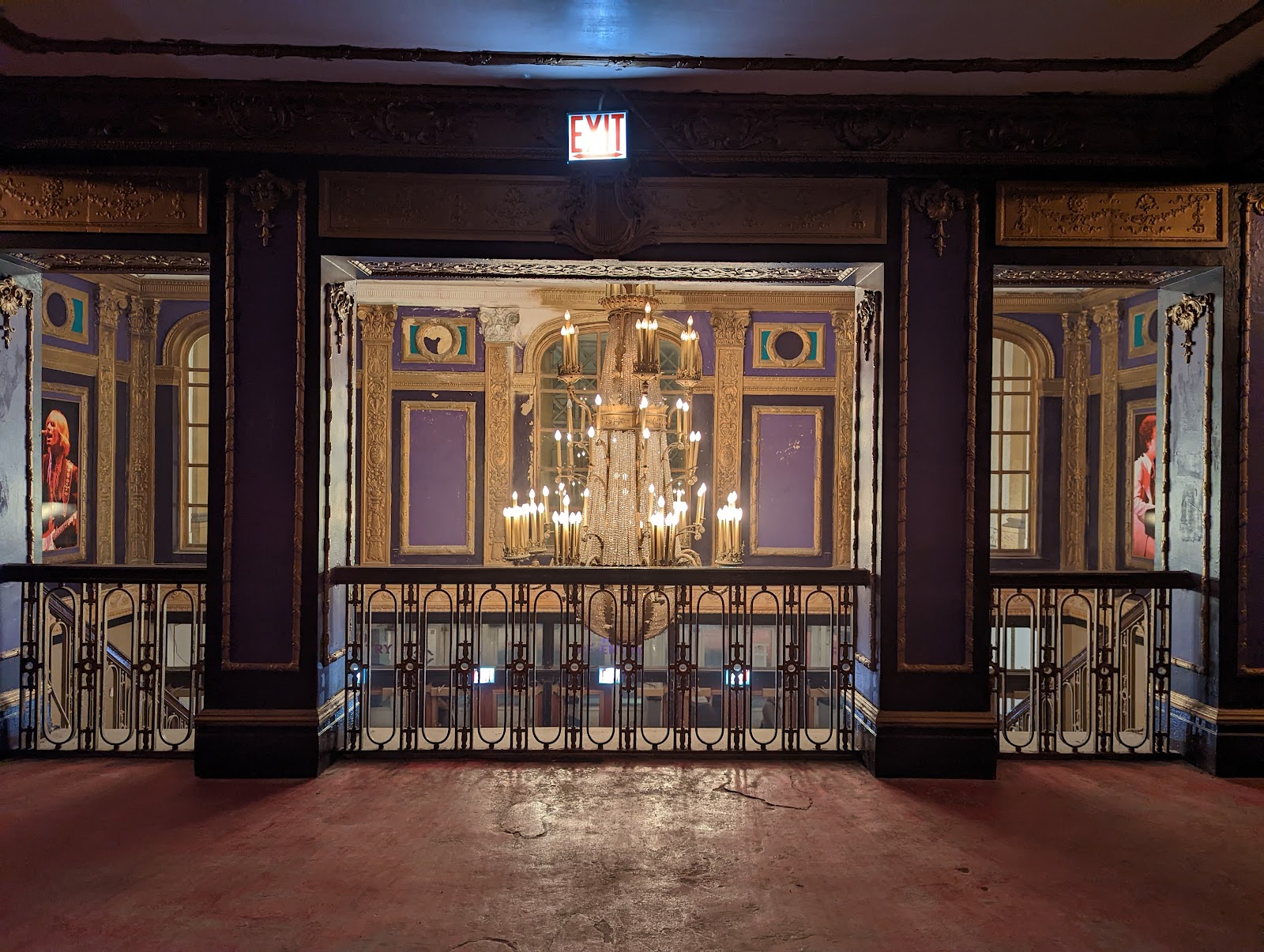 the-riviera-theatre-5
